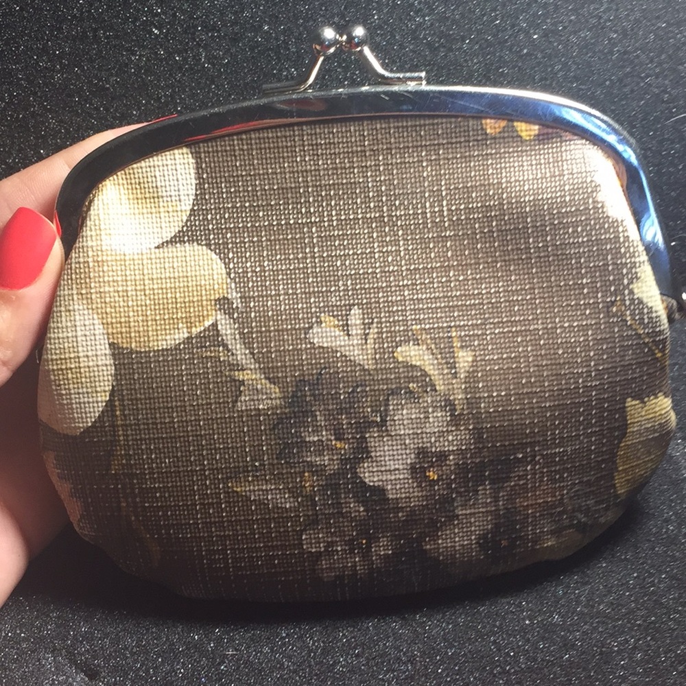 Wallet - Picture 3 of 6